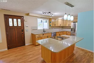 60031 Fairview Rd, Coquille, OR 97423 - Photo 5