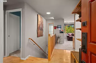 4125 SW Vesta St, Portland, OR 97219 - Photo 5