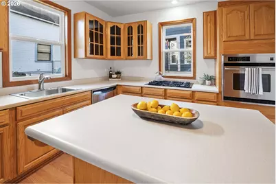 708 33rd St, Astoria, OR 97103 - Photo 13