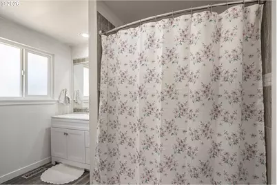 1709 Springhill Dr NE, Albany, OR 97321 - Photo 17