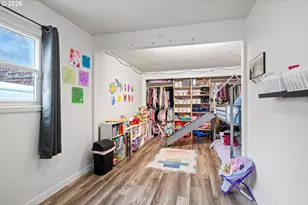 3102 Hemlock St, Longview, WA 98632 - Photo 7