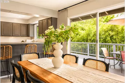 16011 NE Rose Pkwy, Portland, OR 97230 - Photo 9