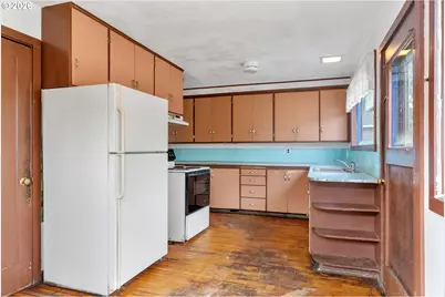 3400 Bradley Dr, Hood River, OR 97031 - Photo 7