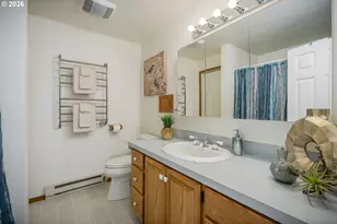 10232 Liberty Rd S, Salem, OR 97306 - Photo 21
