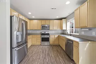 237 NW Sagan Loop, Sheridan, OR 97378 - Photo 9