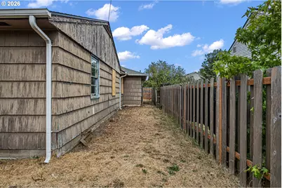 757 Berntzen Rd, Eugene, OR 97402 - Photo 35