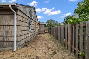 757 Berntzen Rd, Eugene, OR 97402 - Photo 35