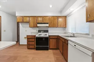 6760 SW 199th Ct, Beaverton, OR 97078 - Photo 13