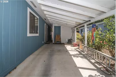 17460 NE Glisan St #11, Portland, OR 97230 - Photo 3