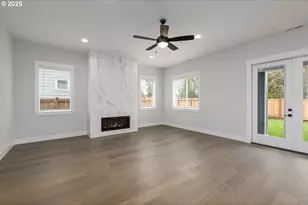 15241 S E Towers Ter, Milwaukie, OR 97267 - Photo 7