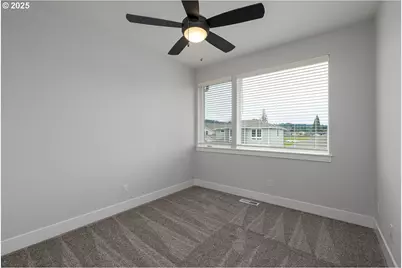 15241 SE Towers Ter, Milwaukie, OR 97267 - Photo 21