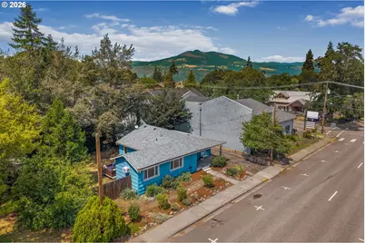 1108 13th St, Hood River, OR 97031 - Photo 3