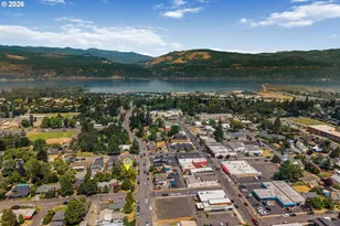 1108 13th St, Hood River, OR 97031 - Photo 5