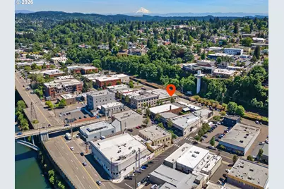 217 7th St, Oregon City, OR 97045 - Photo 9