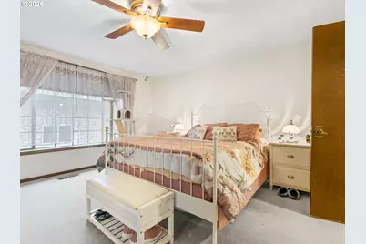 1333 SW 19th Dr, Gresham, OR 97080 - Photo 17