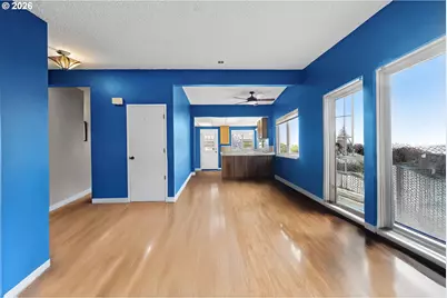 404 Chinook Ave, Astoria, OR 97103 - Photo 9