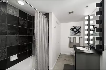 1030 NW 12th Ave #534, Portland, OR 97209 - Photo 23