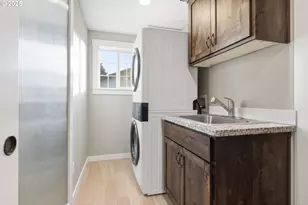 336 Acacia Ave, Woodburn, OR 97071 - Photo 29