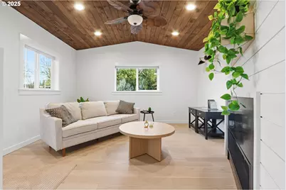 336 Acacia Ave, Woodburn, OR 97071 - Photo 17