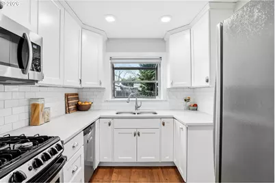 517 N Buffalo St, Portland, OR 97217 - Photo 13