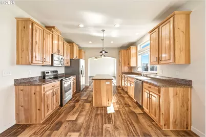 111 NW Vanderpool St, Dufur, OR 97021 - Photo 11
