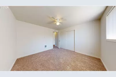 16656 SE Moon Ave, Milwaukie, OR 97267 - Photo 13