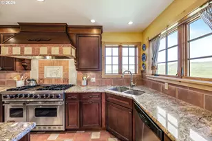 2816 Quail Run Rd, Talent, OR 97540 - Photo 17