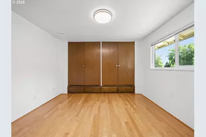 631 N Hayden Bay Dr, Portland, OR 97217 - Photo 7
