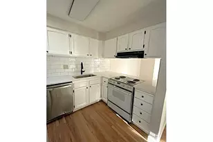 10232 SW Crystal St, Beaverton, OR 97008 - Photo 9