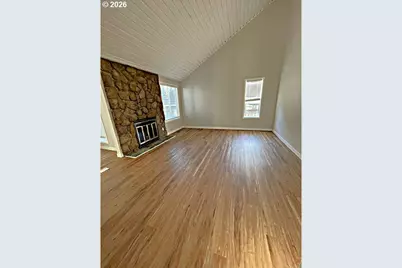 10232 SW Crystal St, Beaverton, OR 97008 - Photo 5