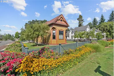 4225 Mission Ave NE, Saint Paul, OR 97137 - Photo 3