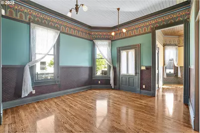 4225 Mission Ave NE, Saint Paul, OR 97137 - Photo 9