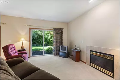 898 NE Pacific Dr, Fairview, OR 97024 - Photo 5