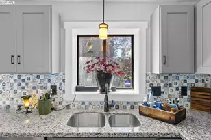 12620 SE Cora St, Portland, OR 97236 - Photo 27