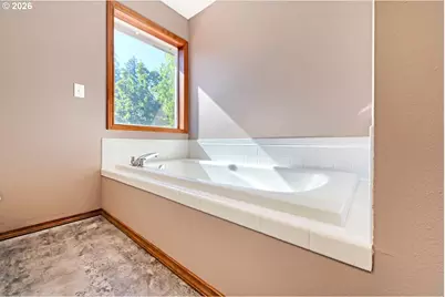 15052 SE Pinegrove Loop, Clackamas, OR 97015 - Photo 17