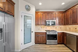 14707 Sugarpine Street, Oregon City, OR 97045 - Photo 17