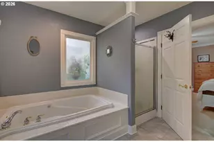 18410 S Greenview Dr, Oregon City, OR 97045 - Photo 35