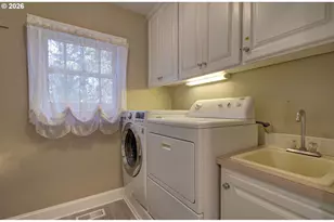 18410 S Greenview Dr, Oregon City, OR 97045 - Photo 15