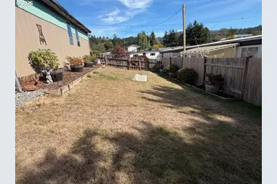 430 23rd St, Myrtle Point, OR 97458 - Photo 7
