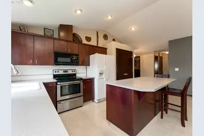 730 E 15th Cir, La Center, WA 98629 - Photo 15