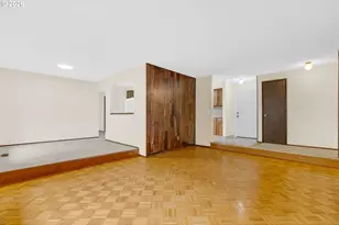 211 SW Royal Ct, Gresham, OR 97030 - Photo 11