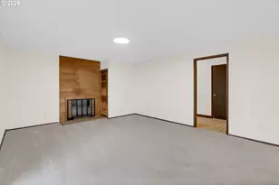 211 SW Royal Ct, Gresham, OR 97030 - Photo 17