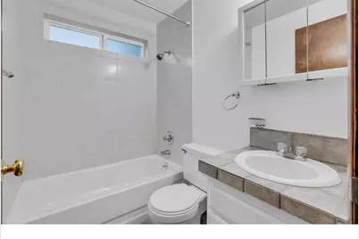 211 SW Royal Ct, Gresham, OR 97030 - Photo 27