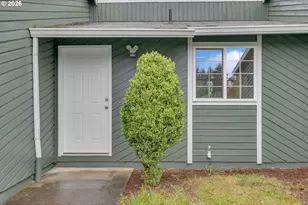 211 SW Royal Ct, Gresham, OR 97030 - Photo 3