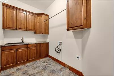 12000 NE 57th Ct, Vancouver, WA 98686 - Photo 33