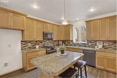 17326 SW Eirwen St, Beaverton, OR 97003 - Photo 19