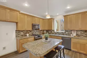 17326 SW Eirwen St, Beaverton, OR 97003 - Photo 19