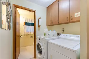 8495 SW Katherine Ln, Portland, OR 97225 - Photo 19