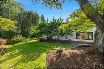 8495 SW Katherine Ln, Portland, OR 97225 - Photo 23