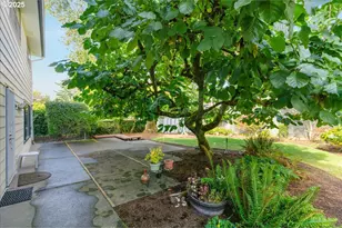 8495 SW Katherine Ln, Portland, OR 97225 - Photo 21